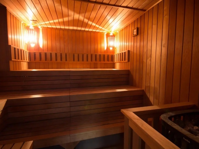 Budapest Palatinus Bath Full-Day Admission