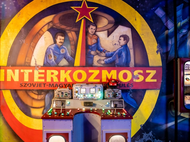Retro Experience Center